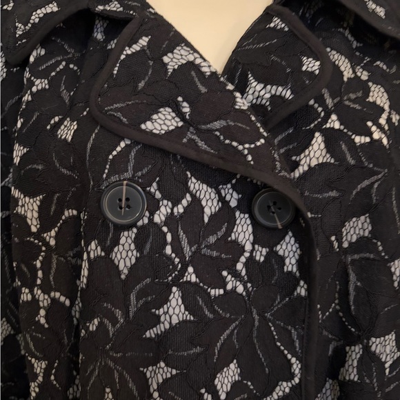 VENUS Vintage Black Lace Trench Coat - Picture 3 of 11